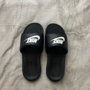Nike slides
